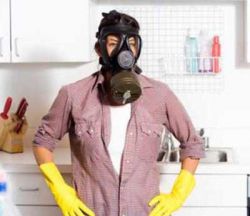 Как устранить неприятные запахи в доме?