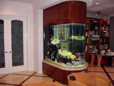 Морской аквариум с загругленной гранью